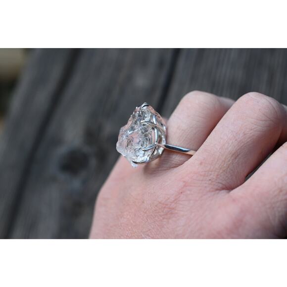 alternative raw diamond engagement rings, raw crystal size 4 5 6 7 8 8 9 10 11 - Picture 5 of 7